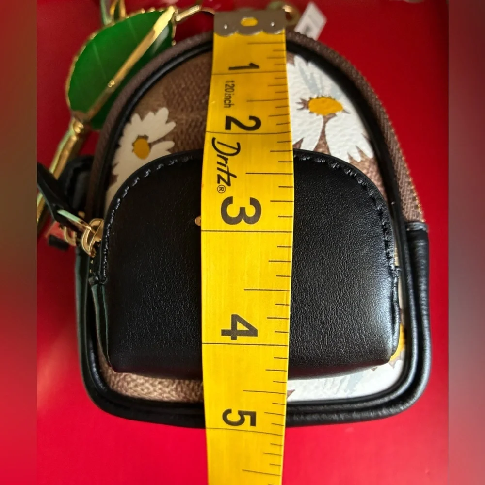 COACH key holder,COACH Coin purse,Coach Black and Brown Daisy Key Holder